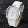 Et Super flot Quartz Dame Ur i elegant Design i hvid