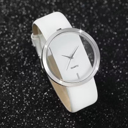 Et Super flot Quartz Dame Ur i elegant Design i hvid