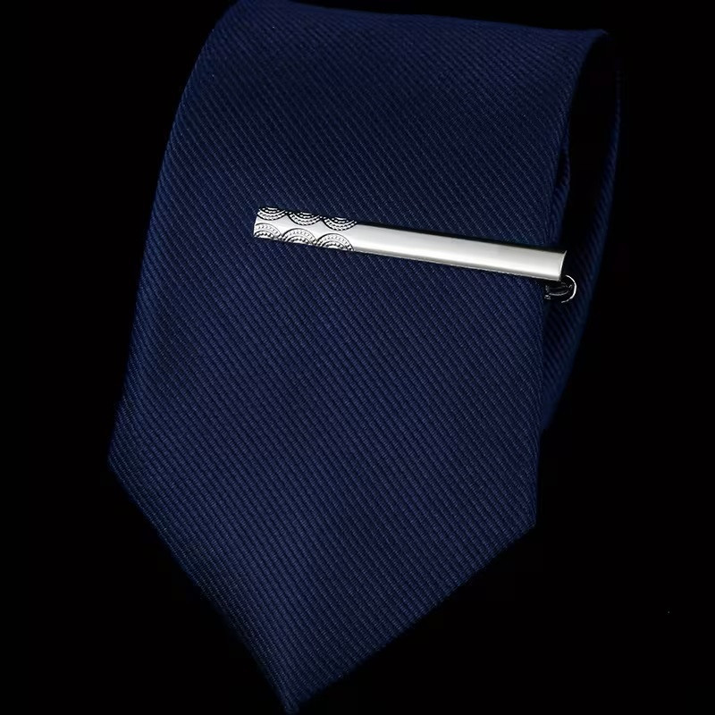 Herreslank emalje slipsenål i flot business stil i Silver